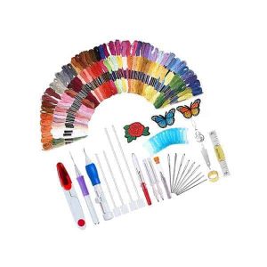 EmbroideryKit, un set da 136 pezzi: fili e altri accessori da ricamo più comuni